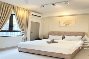 Studio Supérieur, 1 grand lit, vue ville