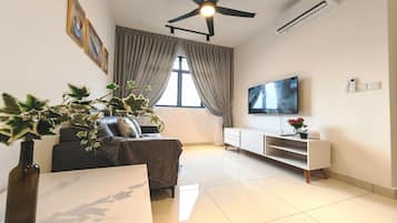 Superior Apartment, 2 Bedrooms, Balcony, City View | View from room