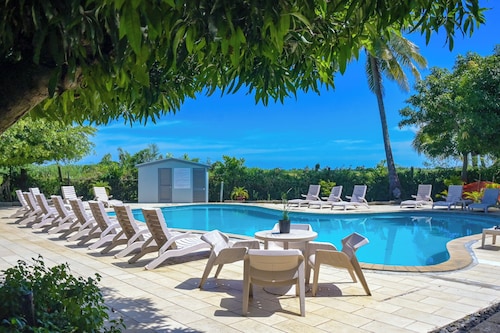 GRAND MELANESIAN RESORT WAILOALOA