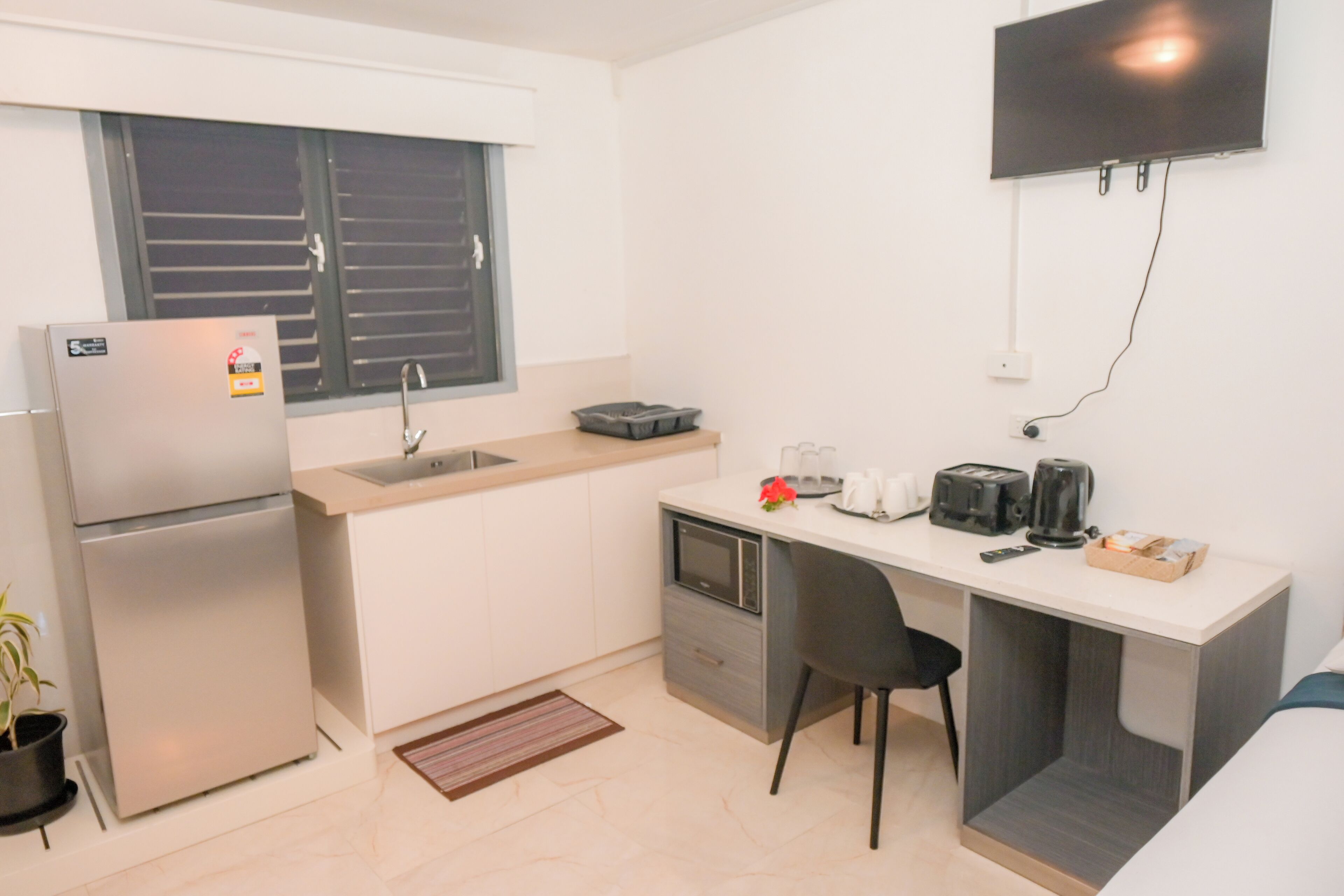 패밀리룸, 발코니, 리조트 전망 | 거실 공간