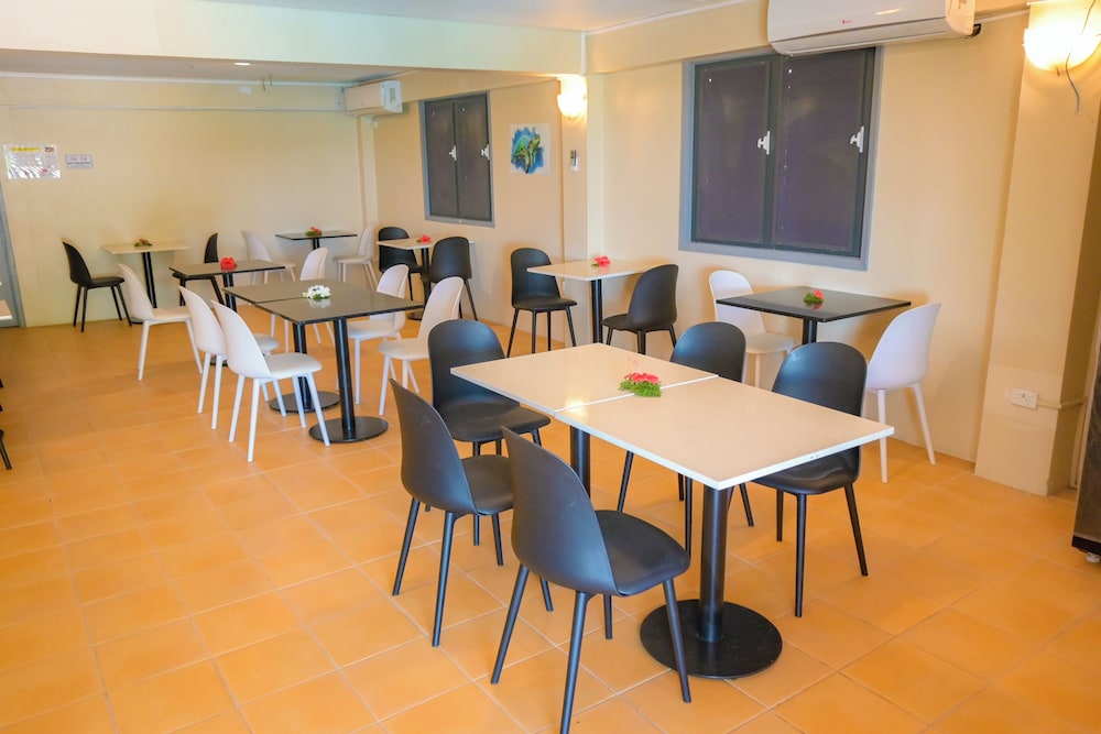 Grand Melanesian Resort by null