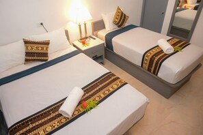 Executive-suite - balkon - udsigt over resort | Mørklægningsgardiner, strygejern/strygebræt, gratis Wi-Fi