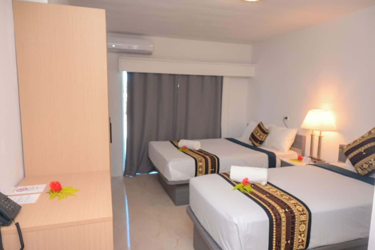 Executive Suite, Balcony, Resort View | Blackout drapes, iron/ironing board, free WiFi