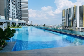 Indoor/outdoor pool - Symphony Tower by Emily in Town (Seri Kembangan)