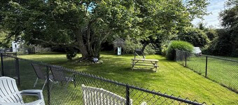 Fabulous 4-bedroom house with beautiful outdoor space near beach in Narragansett