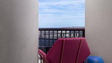 Junior Suite, 1 King Bed, Non Smoking | View from room