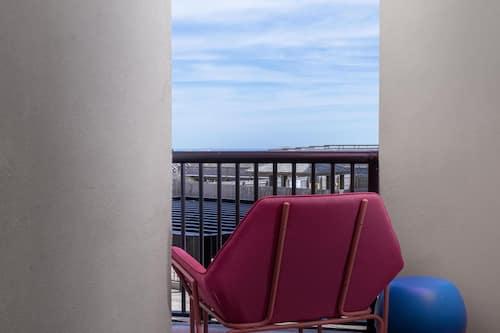 Suite Junior, 1 très grand lit, non-fumeur | Vue de la chambre