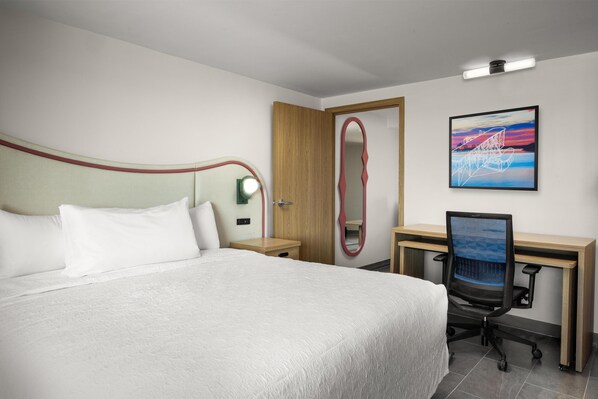 Junior Suite, 1 King Bed, Non Smoking - Home2 Suites by Hilton Outer Banks Kill Devil Hills (Kill Devil Hills)