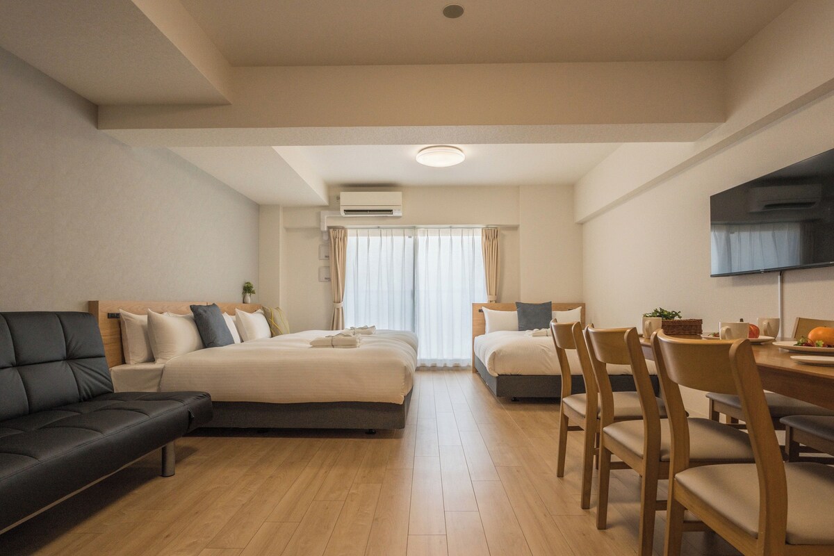 尊榮客房, 非吸煙房 (Grand Family Suite) | 起居區 | 平面電視