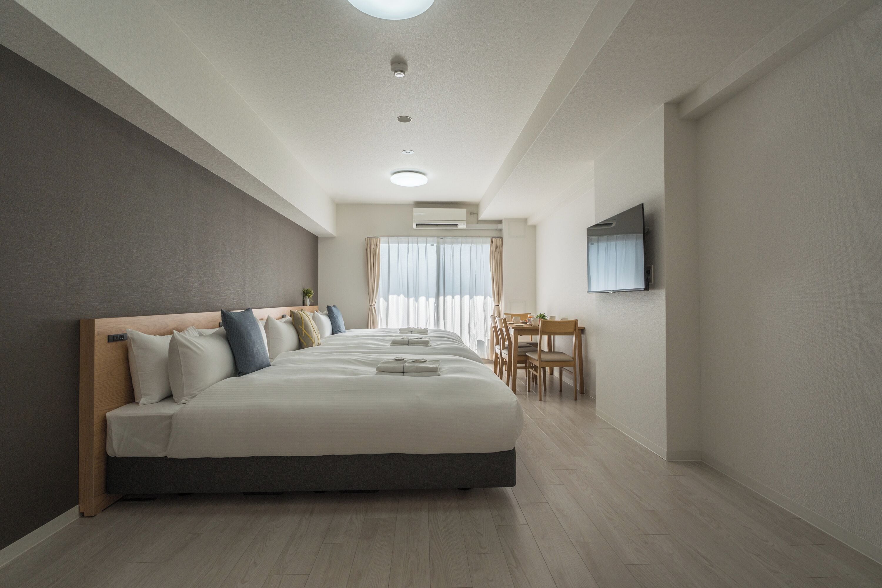 Deluxe Triple Room, Lanai, City View | Free WiFi