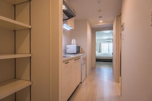 Exclusive Triple Room, Lanai, City View