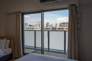 Exclusive Apartment, Lanai, City View | Veranda