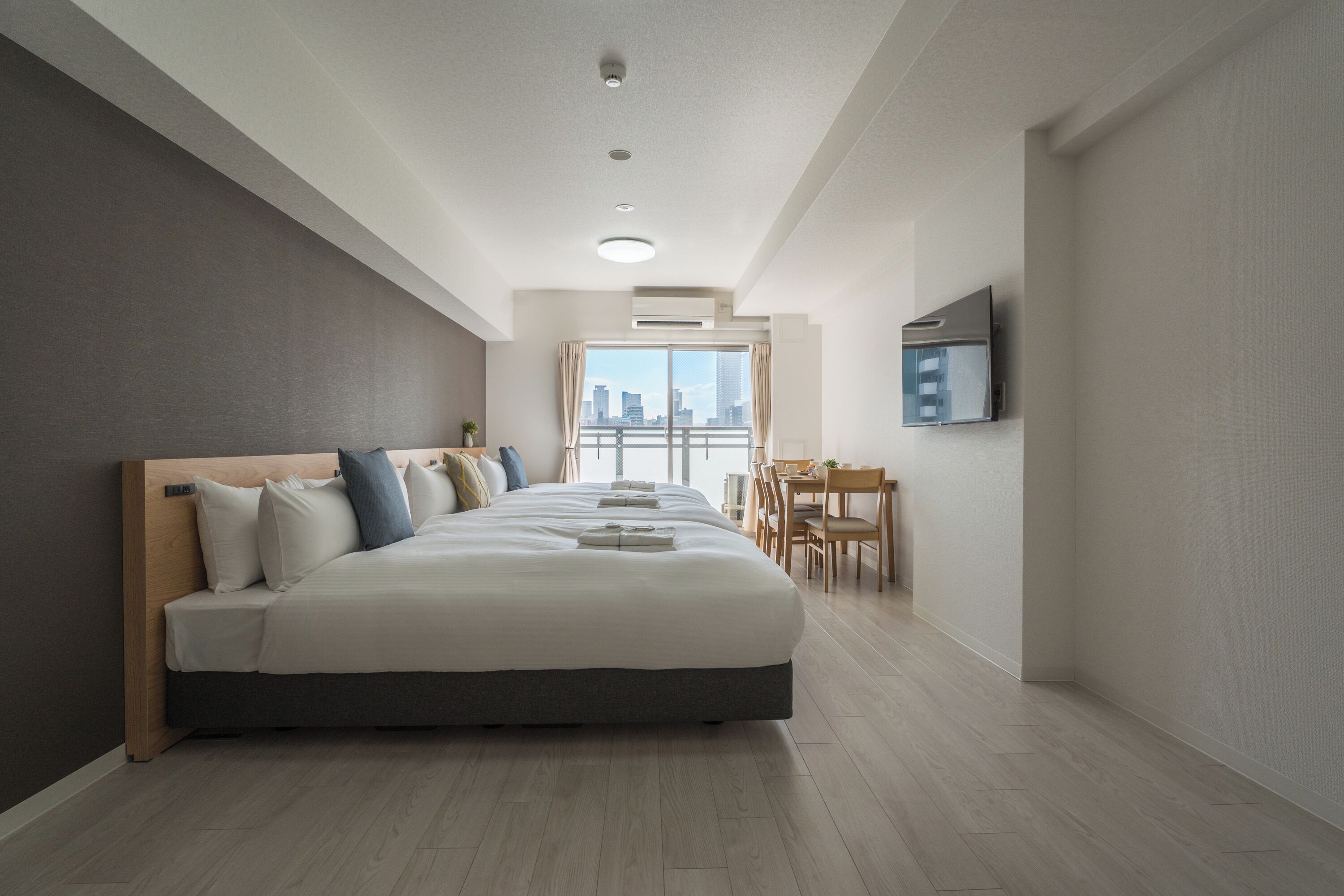 Exclusive Triple Room, Lanai, City View | Free WiFi