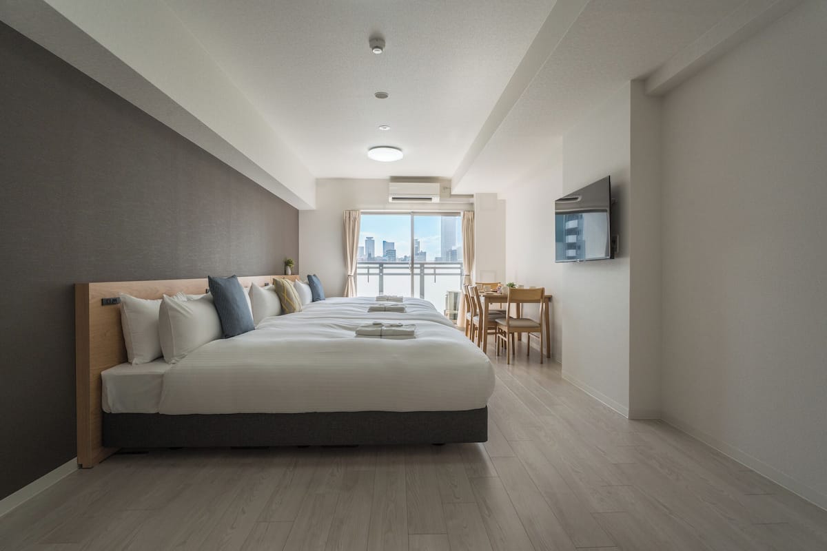 Exclusive Triple Room, Lanai, City View