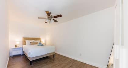 Relax, Unpack, Stay Awhile l 4BR Pool Home
