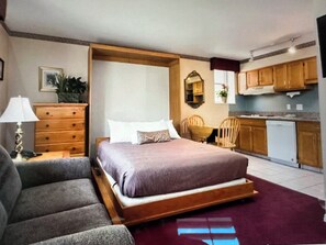 1 chambre, fer et planche à repasser, draps fournis