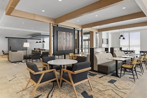 Lobby - Hyatt House Thunder Bay (THUNDER BAY)