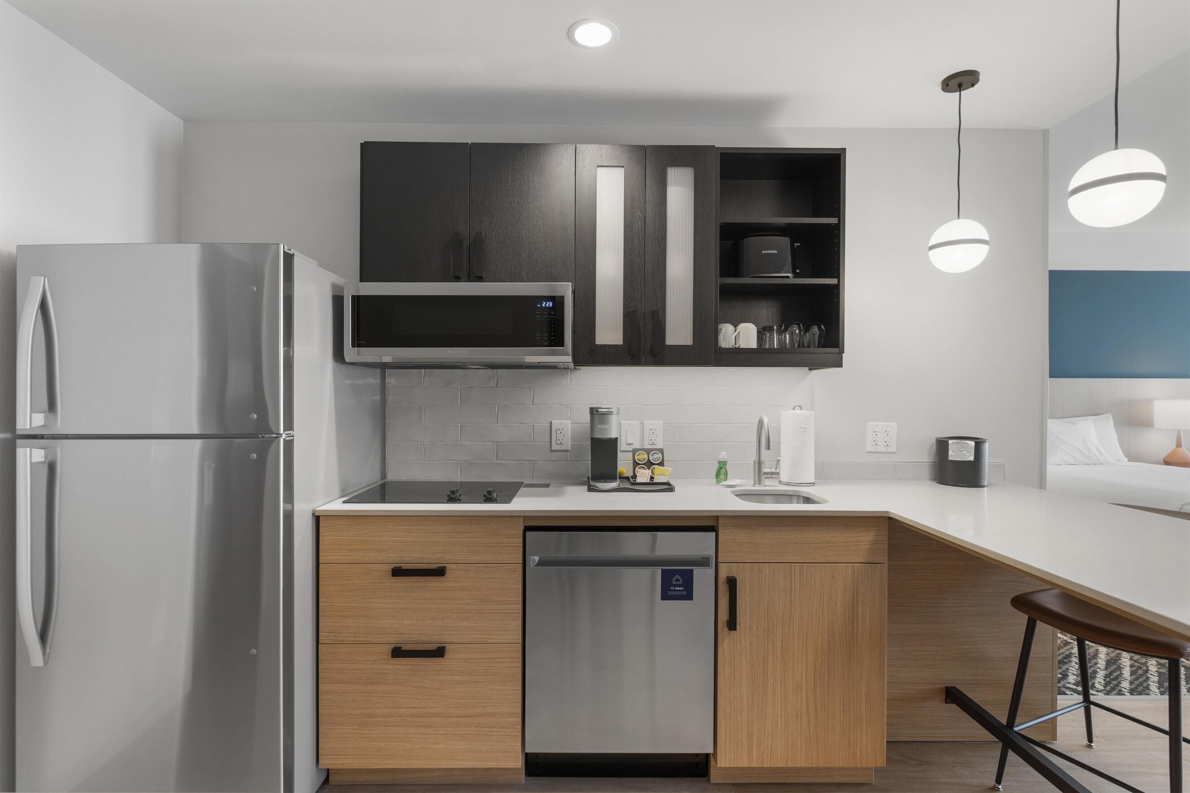 Mini-fridge, coffee/tea maker