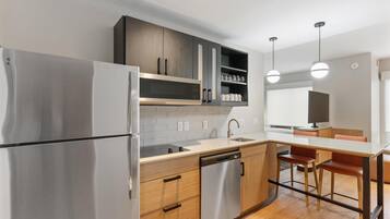 Mini-fridge, coffee/tea maker