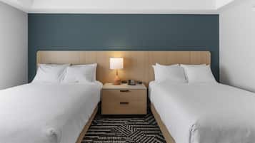 Suite, 1 habitación | Escritorio, espacio para trabajar con un portátil, cortinas opacas