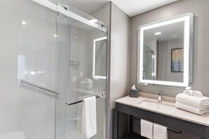 Towels, toilet paper - Hyatt House Thunder Bay (THUNDER BAY)