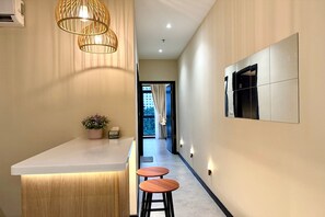 Superior Apartment, 2 Bedrooms, Kitchen, City View | Private kitchen | Fridge, microwave, stovetop, rice cooker - Neu Suites Horizon View Apartments (Kuala Lumpur)