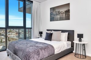 2 chambres, fer et planche à repasser, Wi-Fi, draps fournis