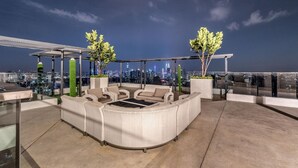Ảnh chưa phân loại, 2 trong số 57 ảnh, nút