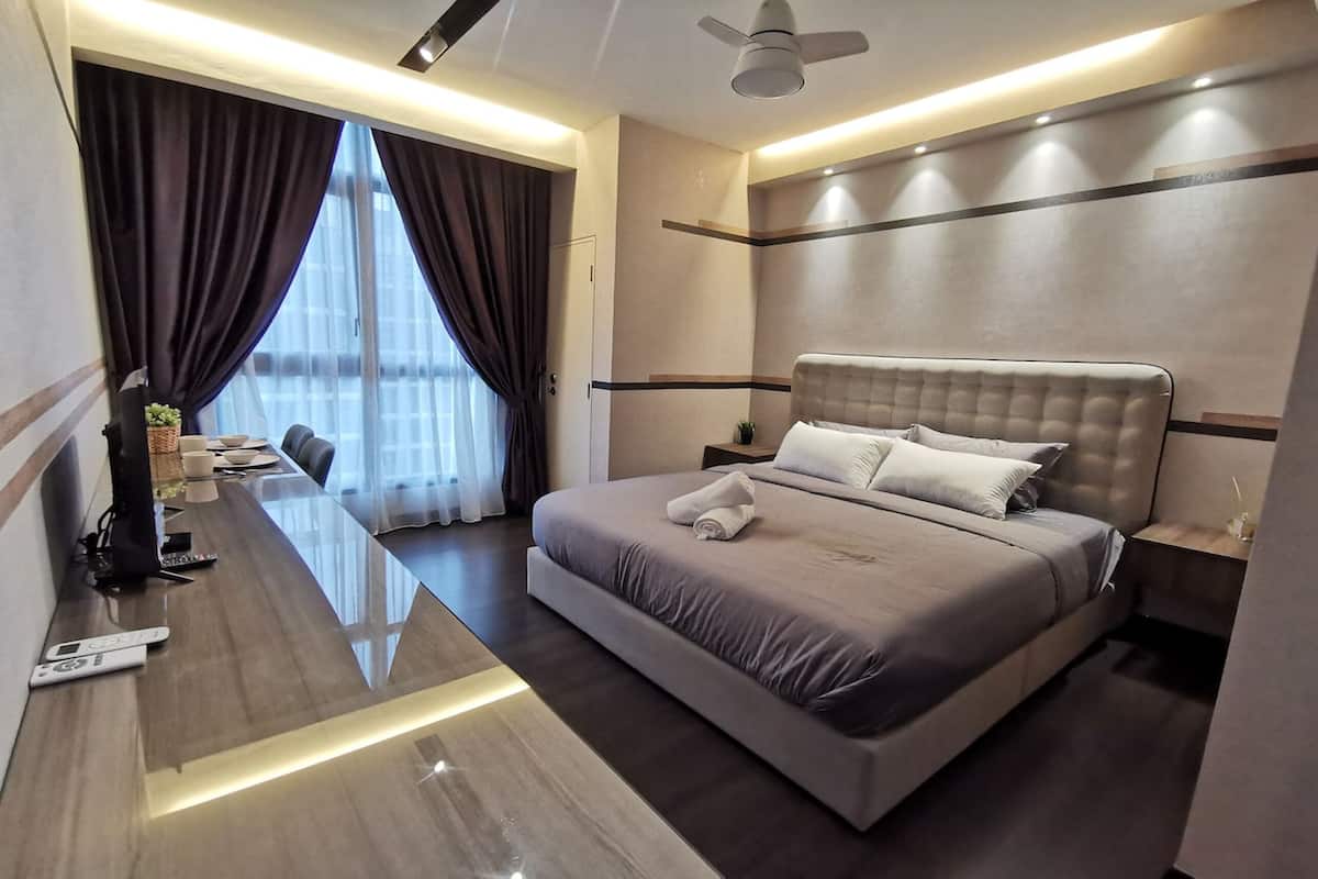 Studio supérieur, 1 grand lit, vue sur la ville | Bureau, accÚs au Wi-Fi (inclus)