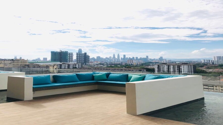 28 Boulevard - 28 BLVD