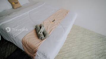 Deluxe Cottage, Patio | Free WiFi