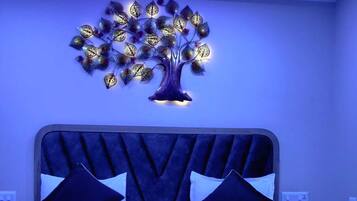 Deluxe Double Room, City View | Desk, laptop workspace