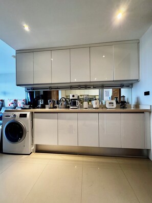 Oven, stovetop