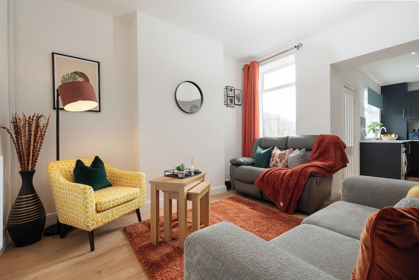 Cozy 4 Bedroom In Aintree -Liverpool Free Parking, Super Fast Wifi Internet. - Formby