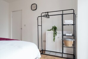 4 Schlafzimmer, Bügeleisen/Bügelbrett, WLAN, Bettwäsche
