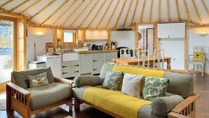 Living area - 1 bedroom accommodation in South Walsham (South Walsham)