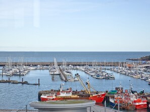 Marina - A first floor apartment, with beautiful views over Brixham’s working harbour. (Brixham)