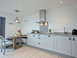 Dishwasher, high chair - A first floor apartment, with beautiful views over Brixham’s working harbour. (Brixham)