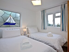 2 bedrooms, free WiFi - A first floor apartment, with beautiful views over Brixham’s working harbour. (Brixham)