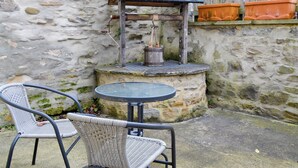 Property grounds - 2 bedroom accommodation in Shildon, near Bishop Auckland (Shildon, near Bishop Auckland)
