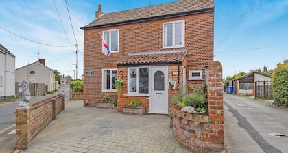 3 bedroom accommodation in Beccles