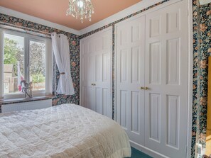 2 bedrooms, free WiFi