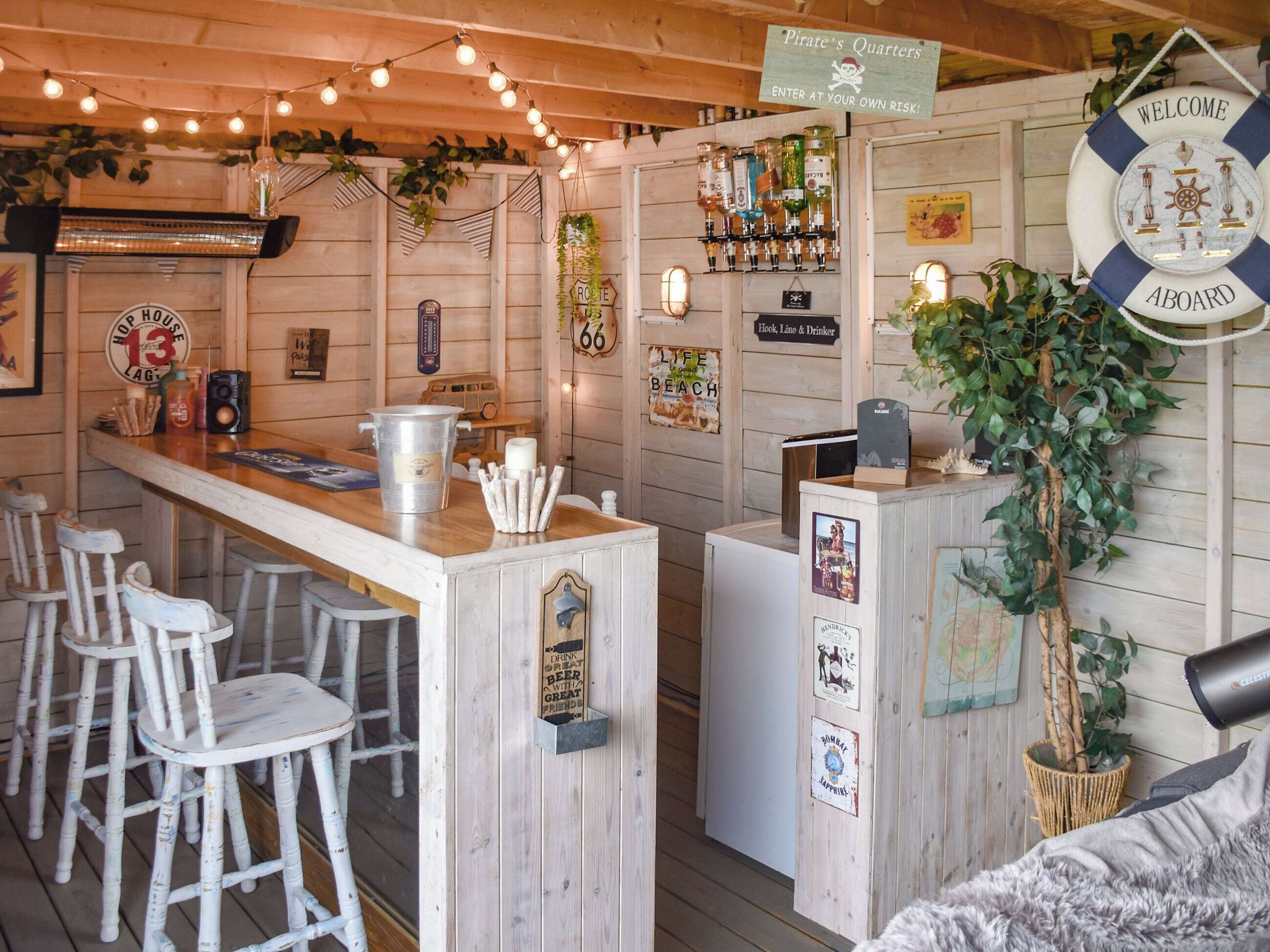 Bar (in der Unterkunft)