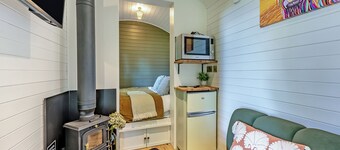 Rose Hut Hideaway - UK50233