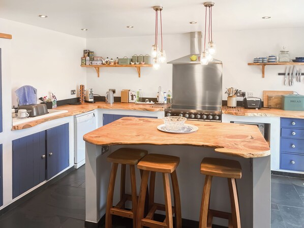 Lave-vaisselle, chaise haute