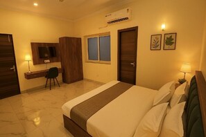 Double Room | Free WiFi