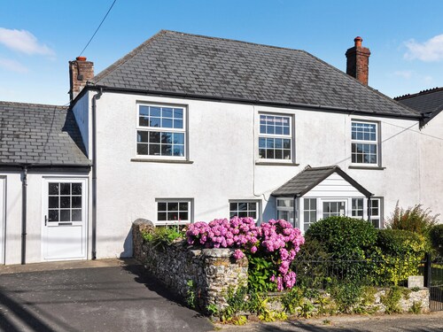 3 chambres à coucher à Bude