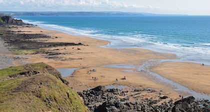 3 bedroom accommodation in Bude