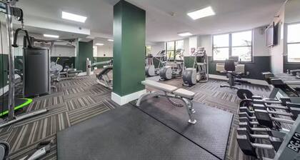 3-bed 2 bath condo in fabulous Hoboken with WiFi, AC, fitness room