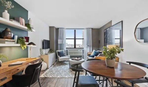 3-bed 2 bath condo in fabulous Hoboken with WiFi, AC, fitness room